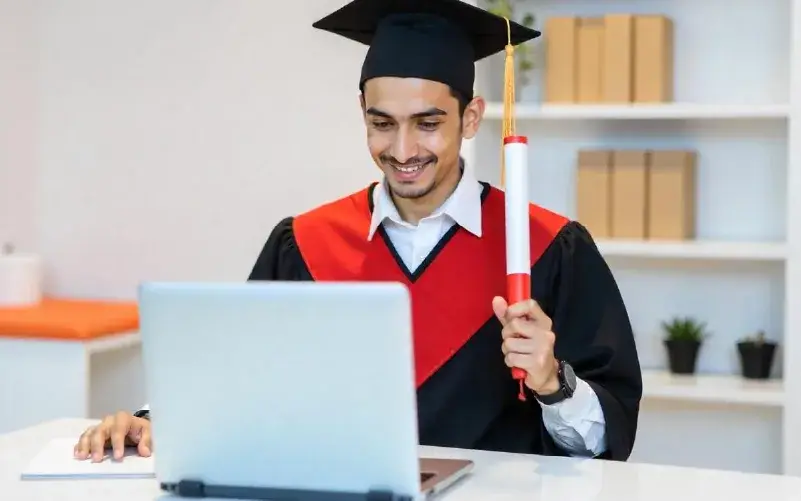 Remote degrees outperform Tier-1 campuses in placement, focusing on job trends, skills and success rates